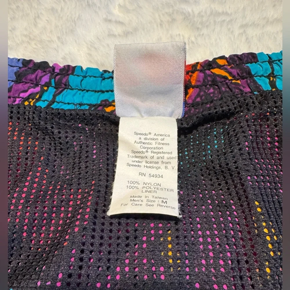 VINTAGE 80s RARE Speedo Multi-Color Abstract Track Shorts - Picture 5 of 7